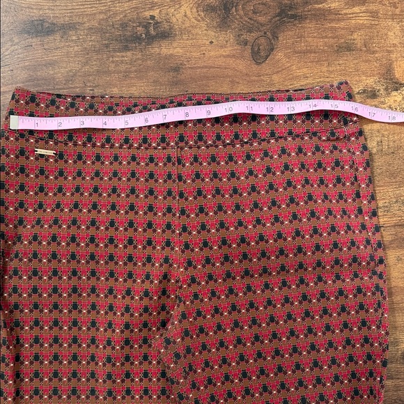 The Limited Women's Red and Black Geometric Cropped Pants - Picture 5 of 7